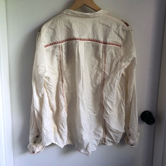 Anthropologie embroidered linen shirt - Picture 5 of 6